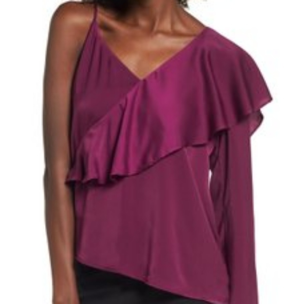 NWT LEITH for Nordstrom One Shoulder Front Asymmetrical Ruffled Top Size Medium